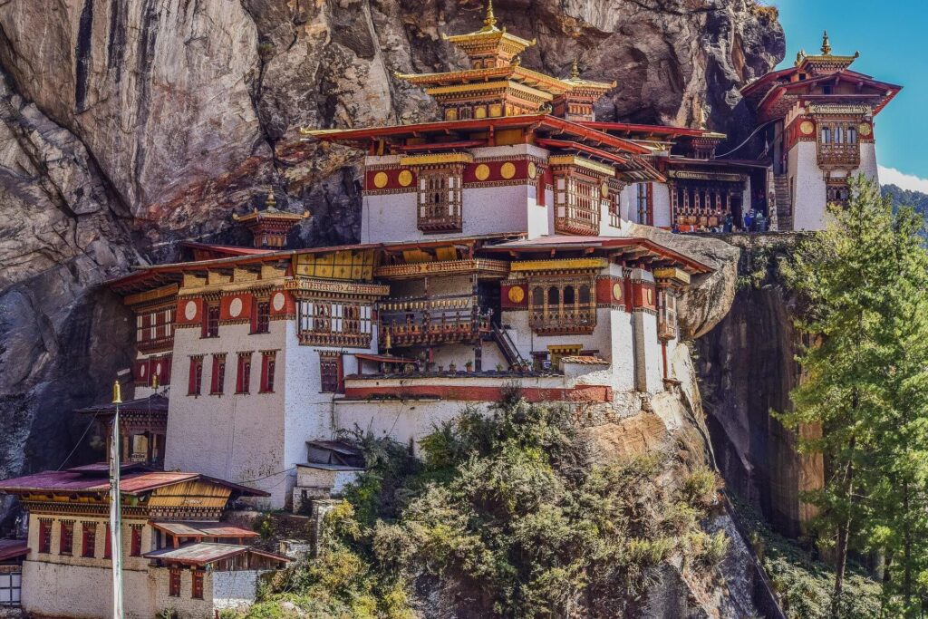 tigers-nest-2691190_1920-1